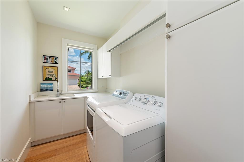 ROYAL HARBOR - Residential