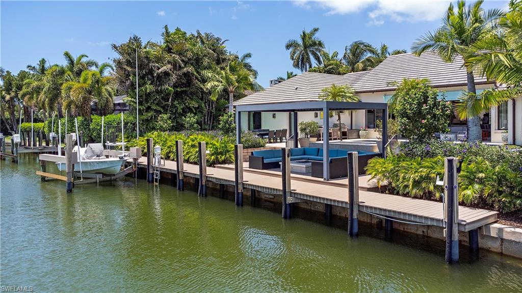 ROYAL HARBOR - Residential