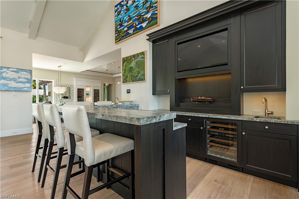 ROYAL HARBOR - Residential