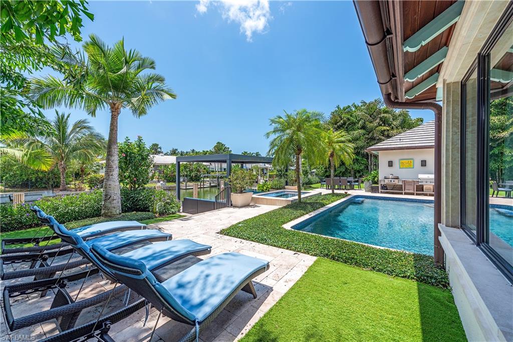 ROYAL HARBOR - Residential