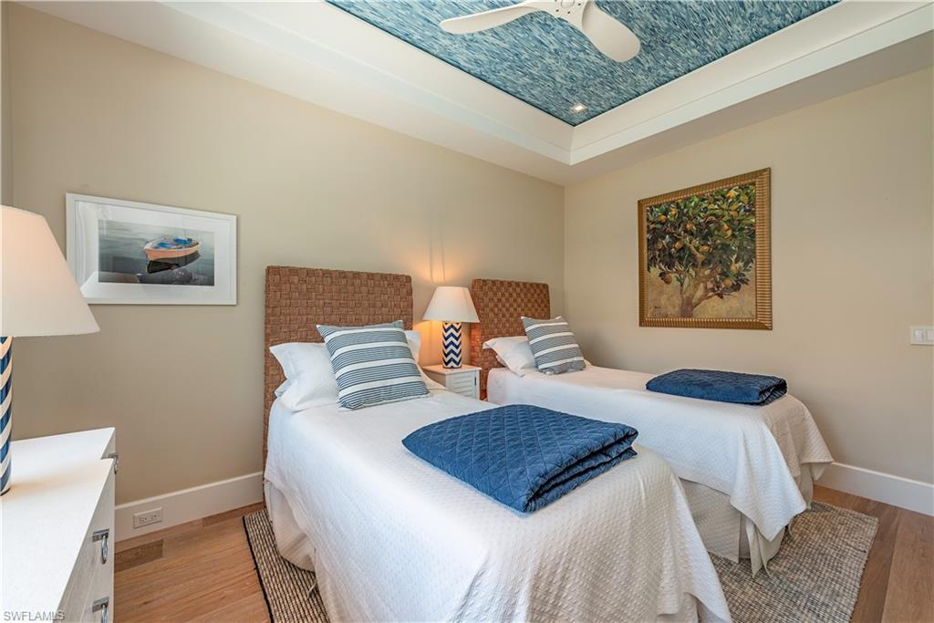 ROYAL HARBOR - Residential