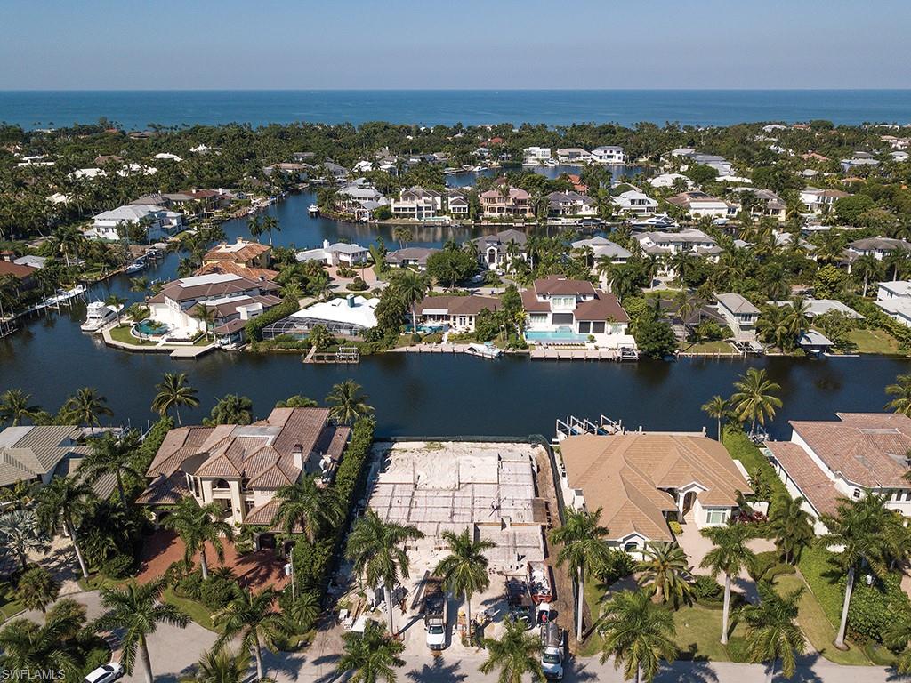 AQUALANE SHORES - Residential