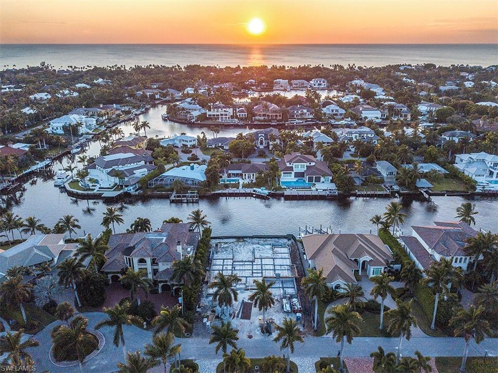 AQUALANE SHORES - Residential