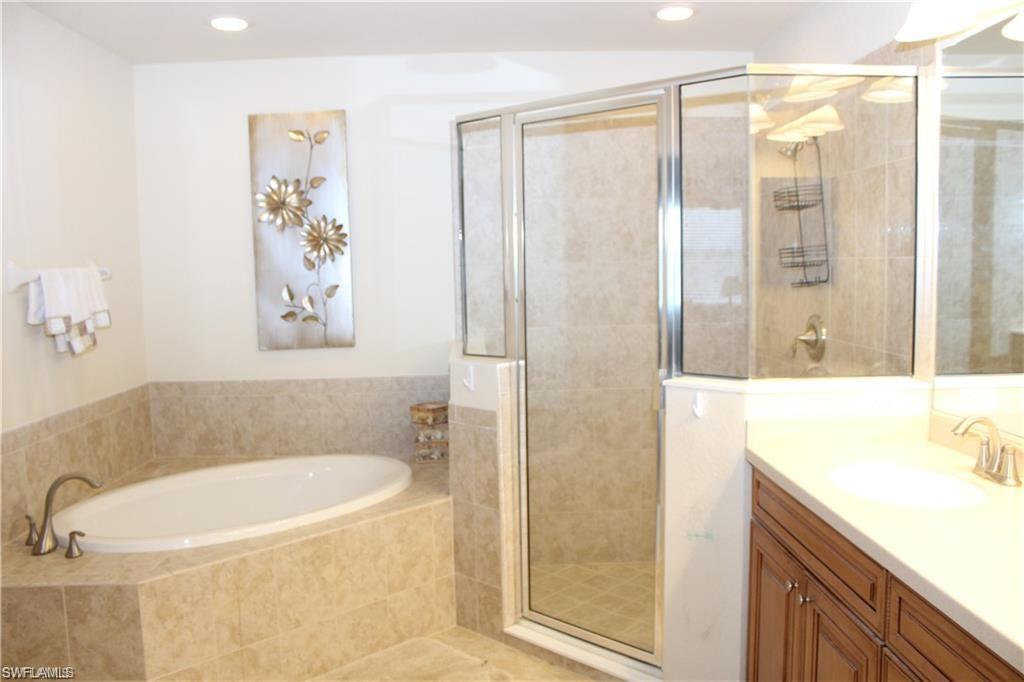 HERITAGE BAY - Residential Lease