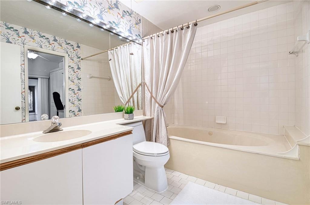 WORLD TENNIS CENTER - Residential