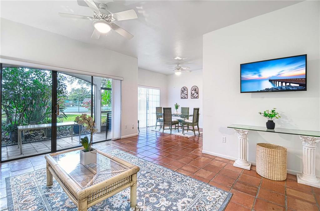 WORLD TENNIS CENTER - Residential