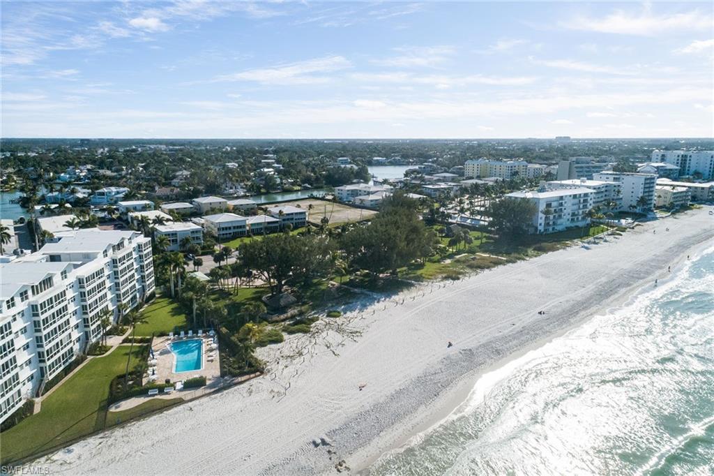 MOORINGS - Residential