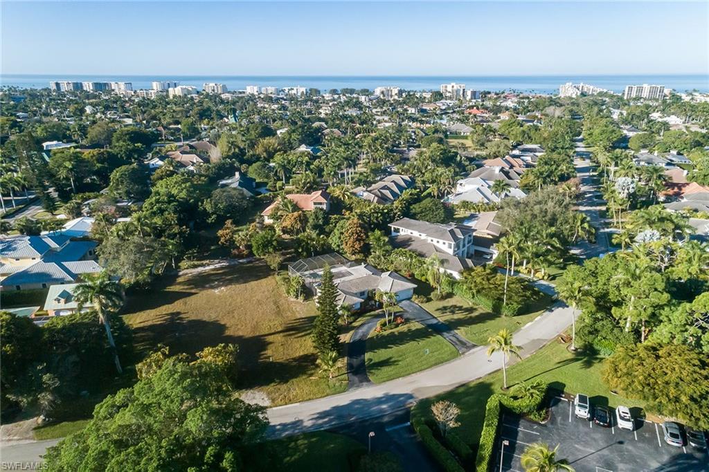 MOORINGS - Residential