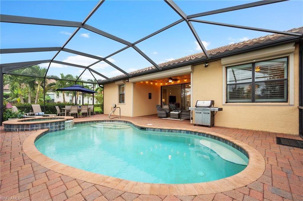 REFLECTION ISLES - Residential