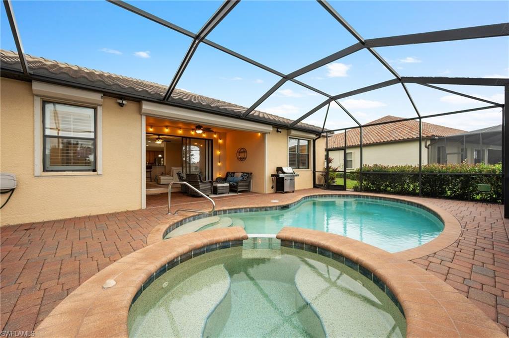 REFLECTION ISLES - Residential