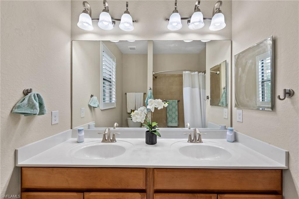 REFLECTION ISLES - Residential