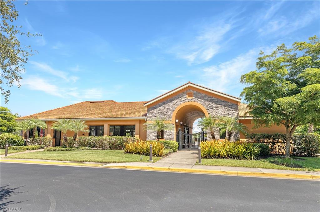 REFLECTION ISLES - Residential