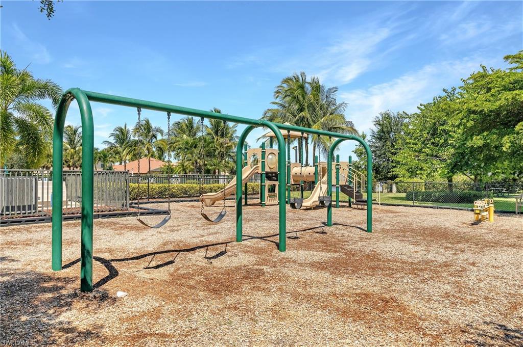 REFLECTION ISLES - Residential