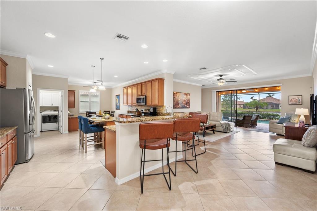 REFLECTION ISLES - Residential