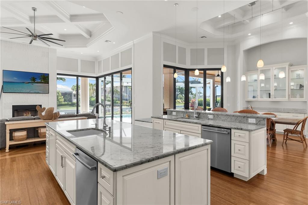 MARCO ISLAND - Residential