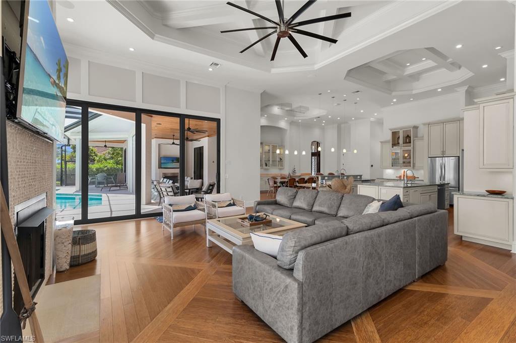 MARCO ISLAND - Residential