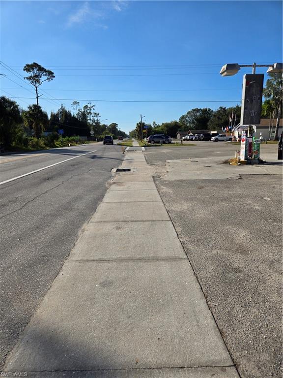 NORTH FORT MYERS - Land