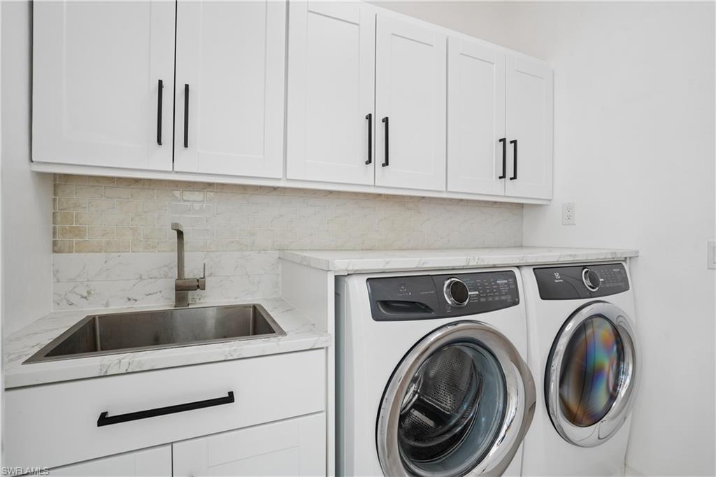 MARCO BEACH - Residential