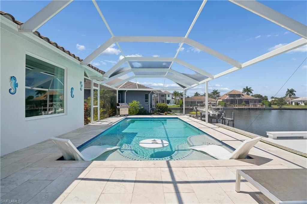 MARCO BEACH - Residential