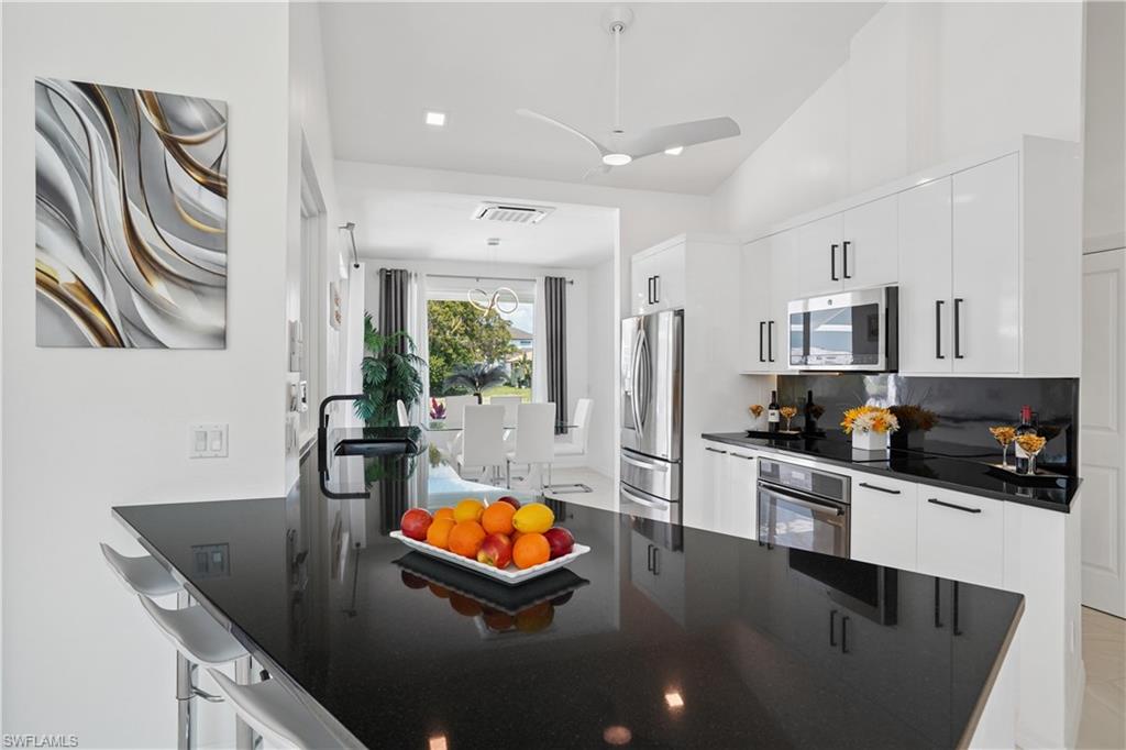 MARCO BEACH - Residential