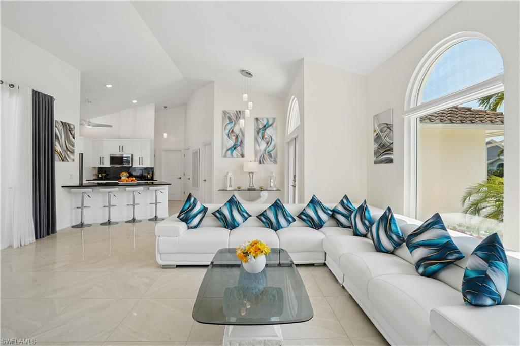 MARCO BEACH - Residential