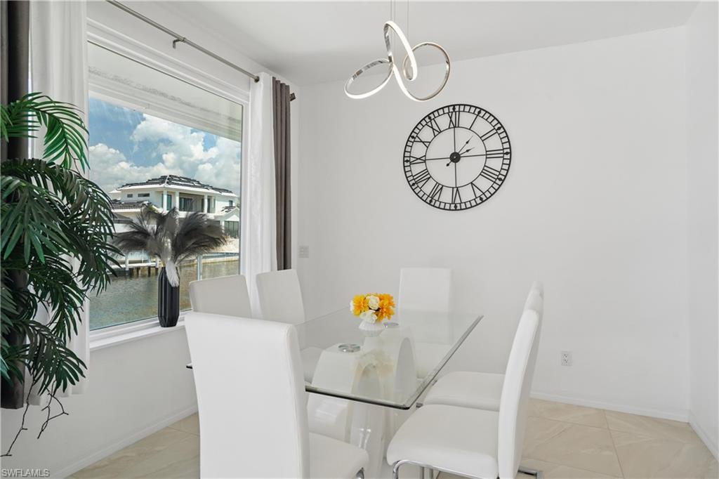 MARCO BEACH - Residential