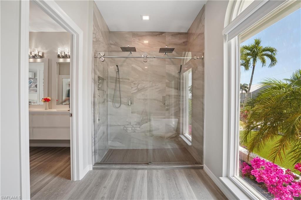 MARCO BEACH - Residential