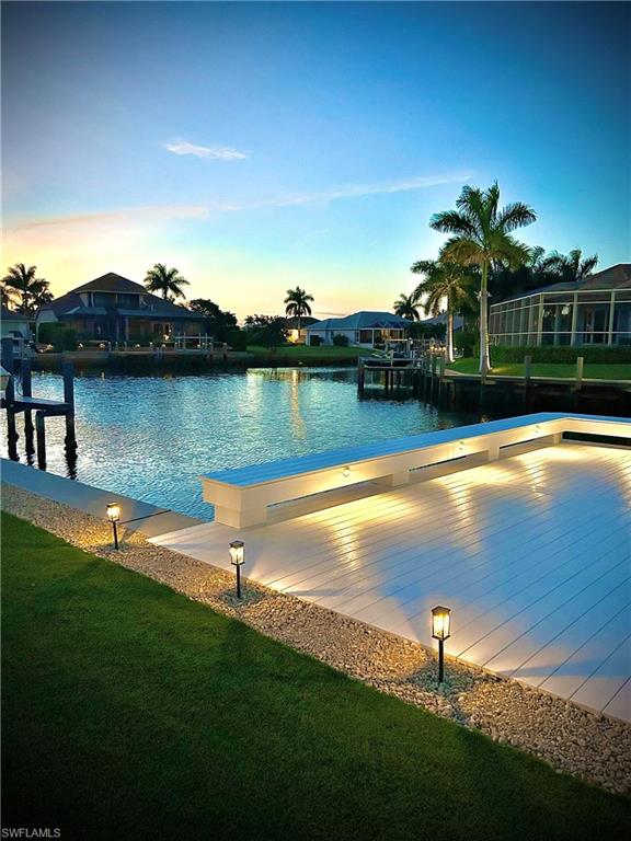 MARCO BEACH - Residential