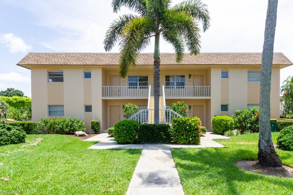 COCOHATCHEE MANOR - Residential