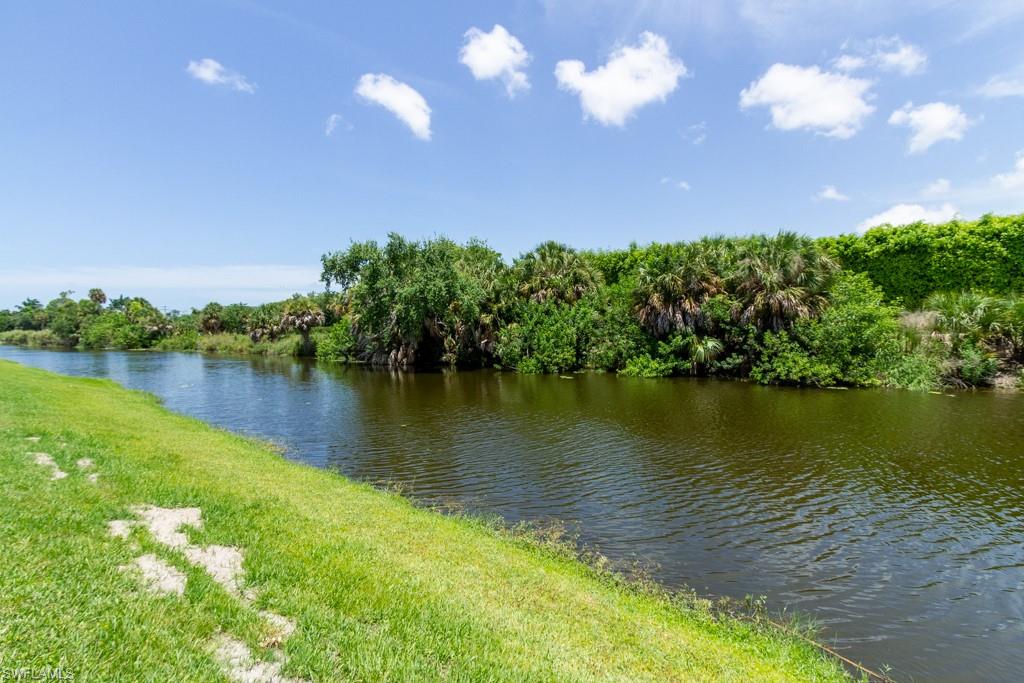 COCOHATCHEE MANOR - Residential