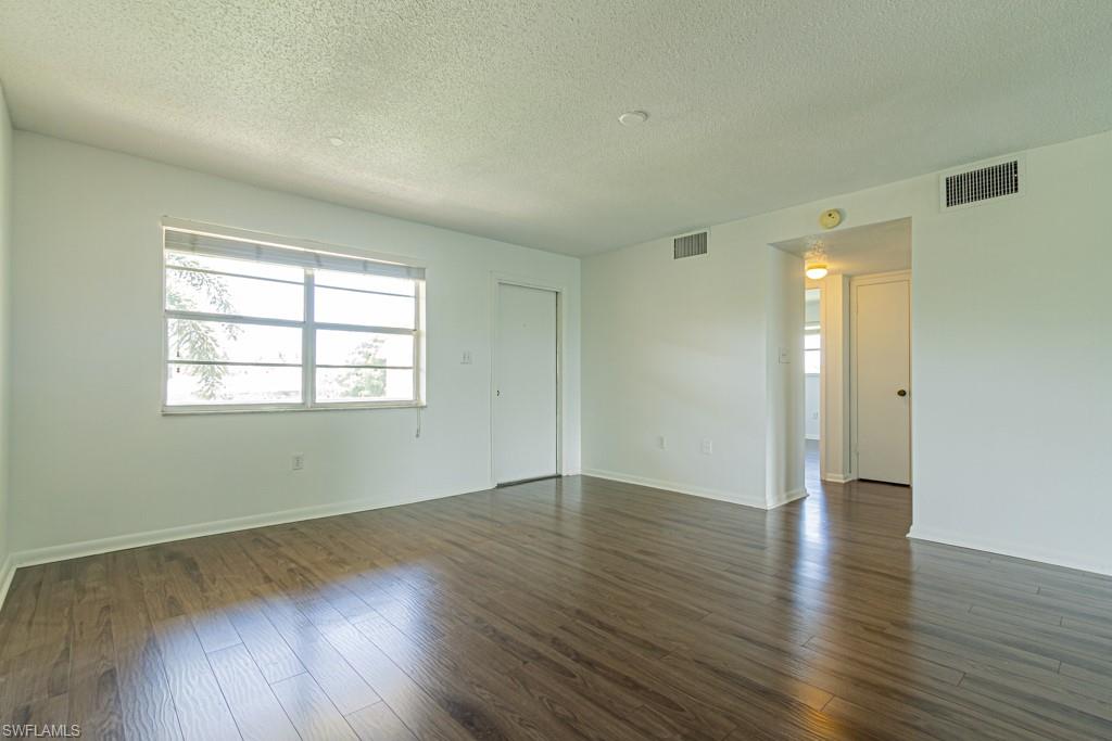 COCOHATCHEE MANOR - Residential