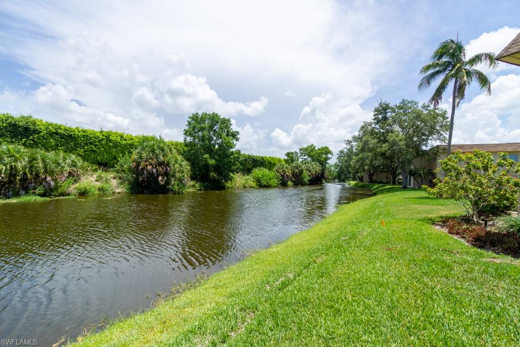 COCOHATCHEE MANOR - Residential
