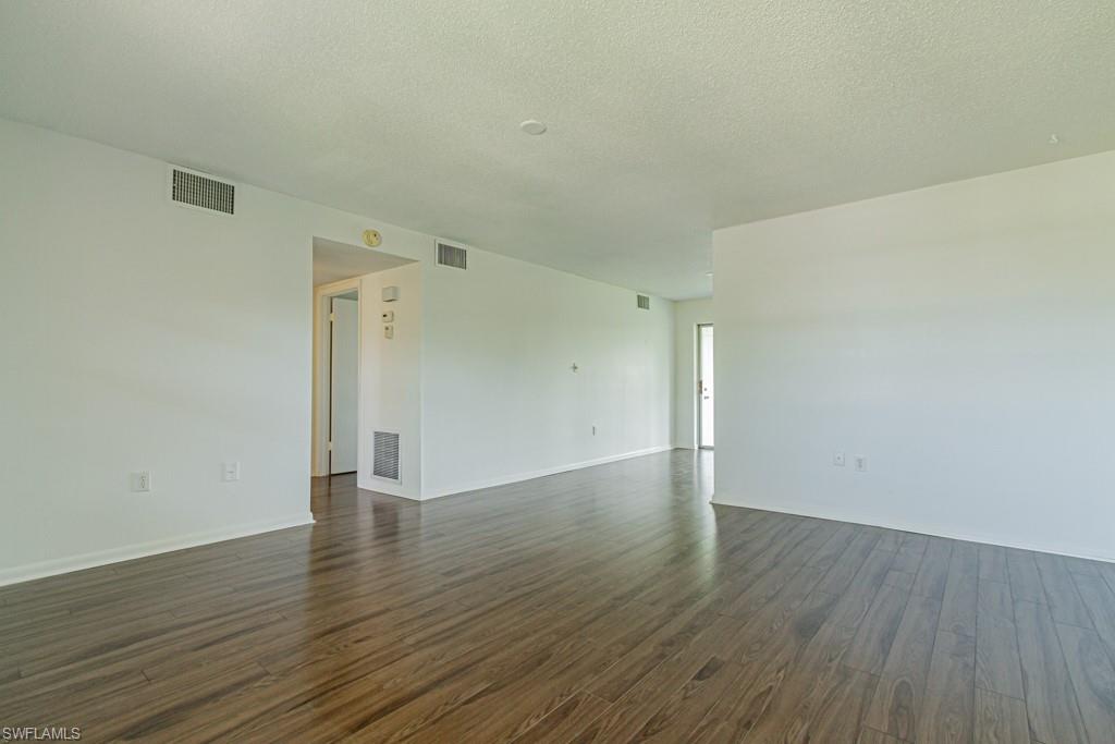 COCOHATCHEE MANOR - Residential