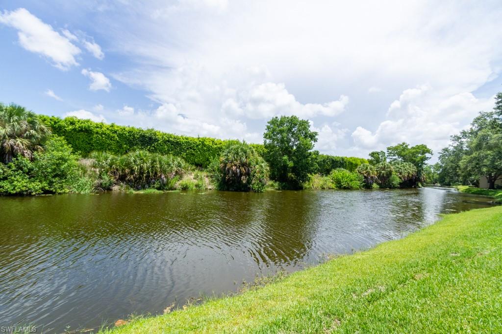COCOHATCHEE MANOR - Residential