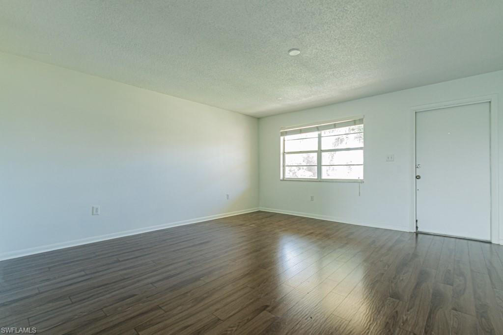 COCOHATCHEE MANOR - Residential