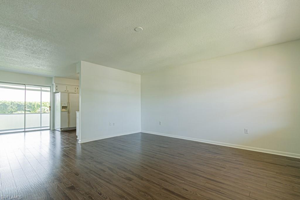 COCOHATCHEE MANOR - Residential