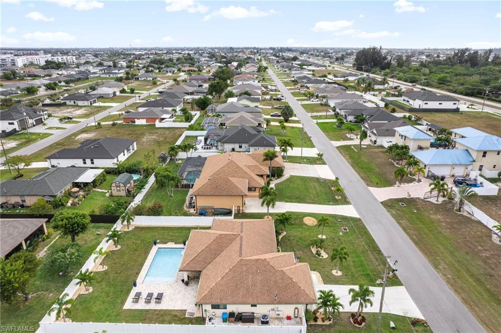 CAPE CORAL - Residential