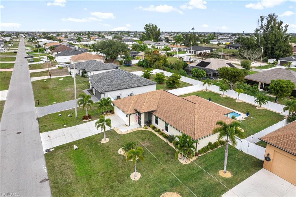 CAPE CORAL - Residential
