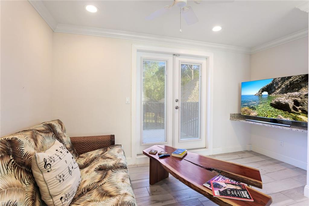 PINE RIDGE - Residential