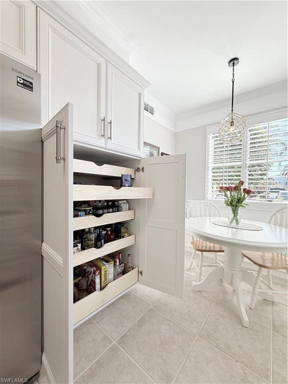 8555 Naples Heritage DR 211