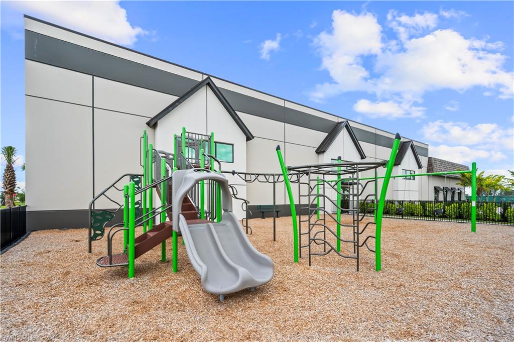 VERDANA VILLAGE - Residential Lease