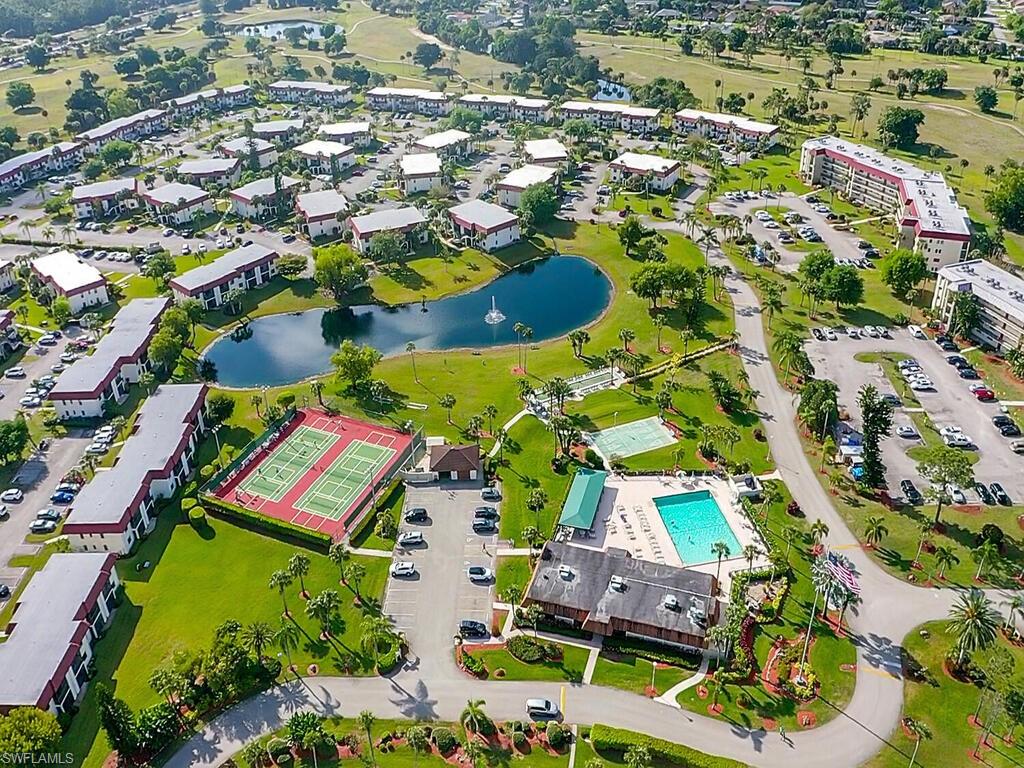 FAIRWAYS AT PAR FOUR - Residential