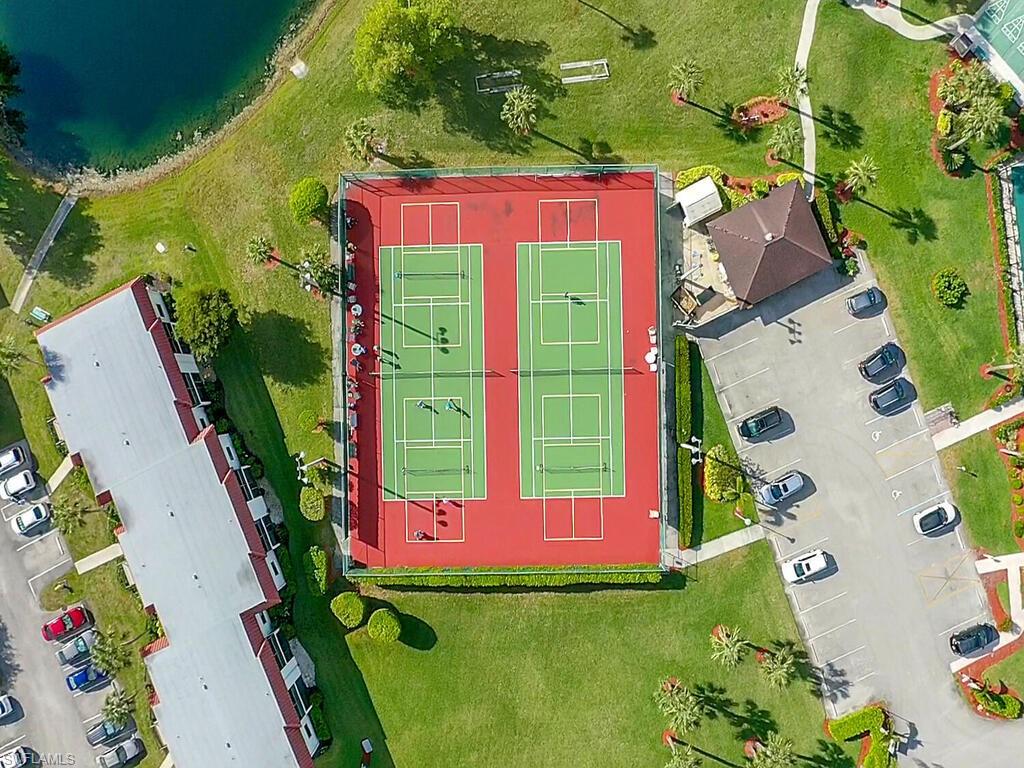 FAIRWAYS AT PAR FOUR - Residential