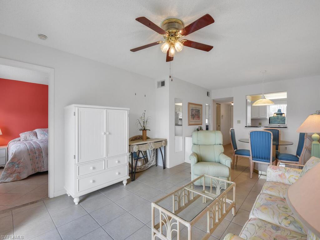 FAIRWAYS AT PAR FOUR - Residential