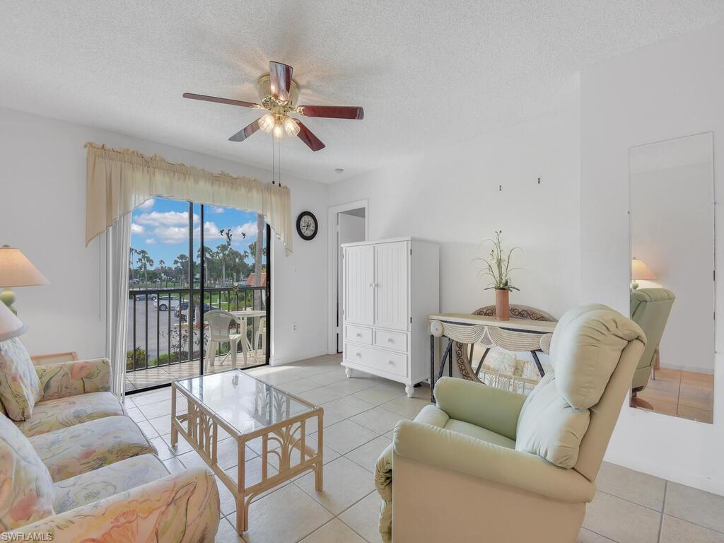 FAIRWAYS AT PAR FOUR - Residential