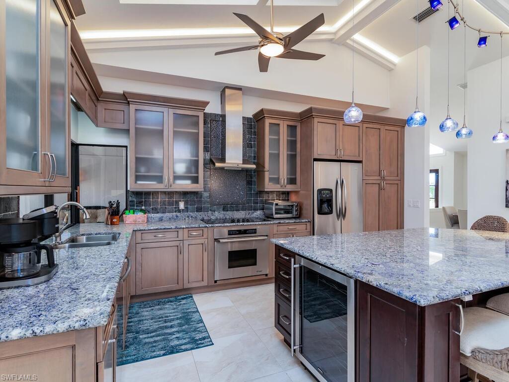 MARCO ISLAND - Residential