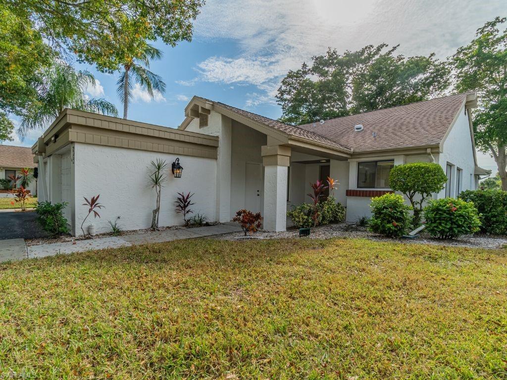 SEVEN LAKES - Residential