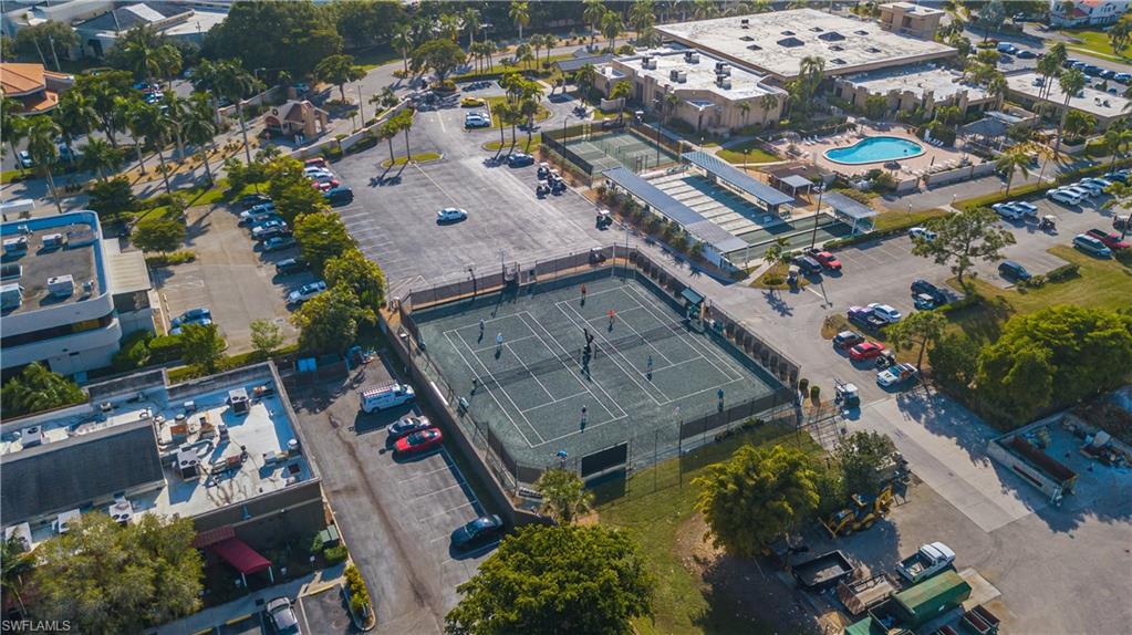 SEVEN LAKES - Residential