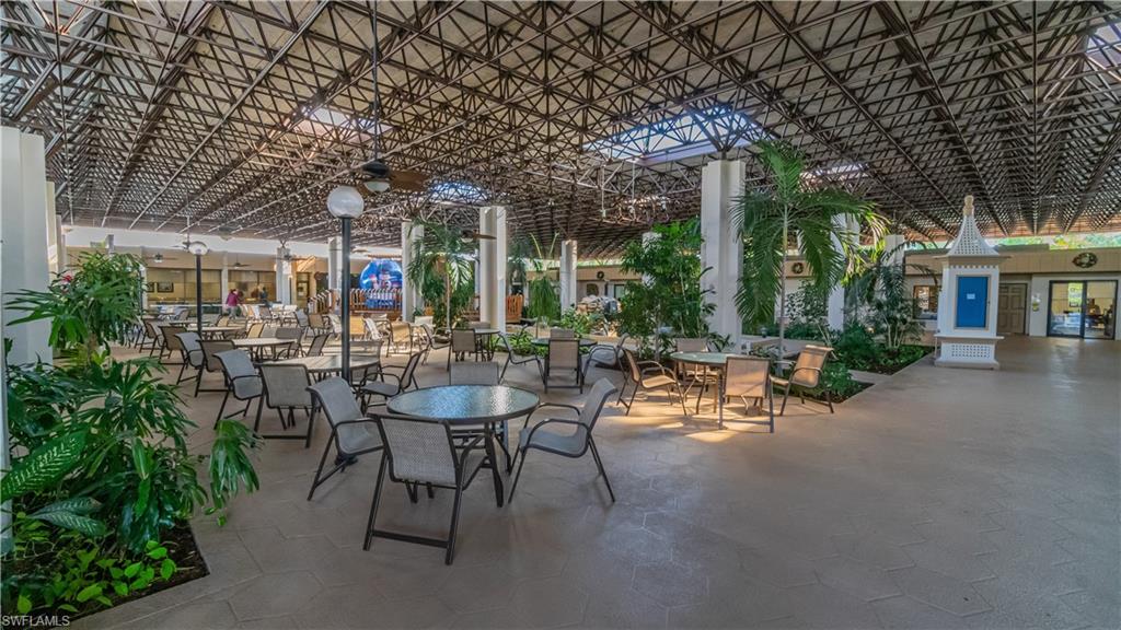 SEVEN LAKES - Residential