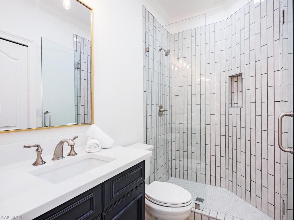 MOORINGS - Residential